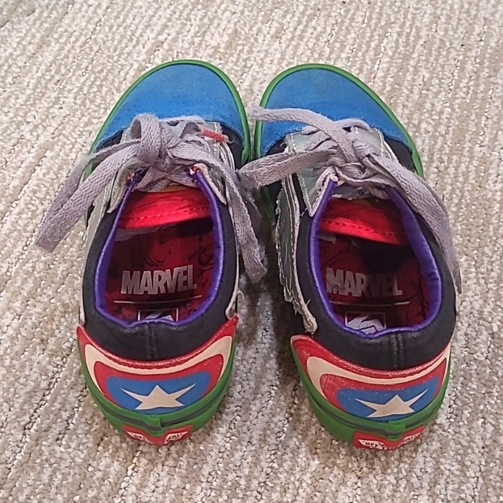 Marvel Vans - Picture 4 of 16